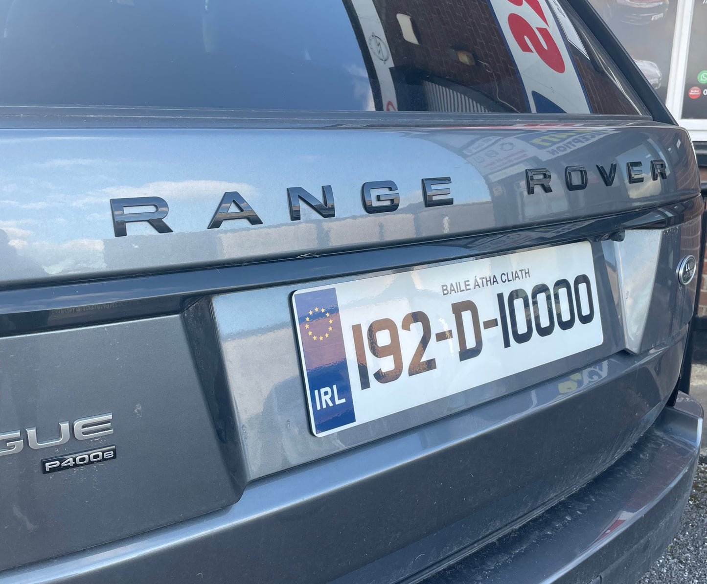 Oversized Range Rover Rear Plate