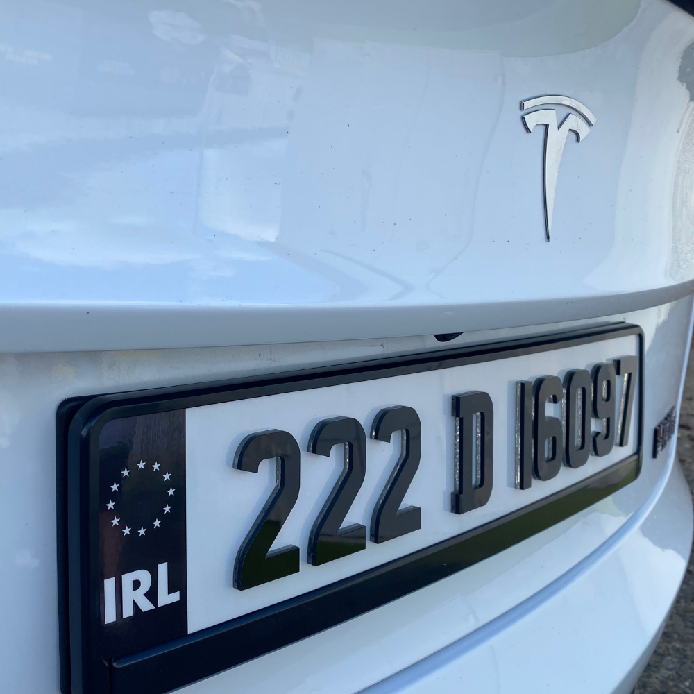 4D Crystal Irish Font Reg Plates (x2)